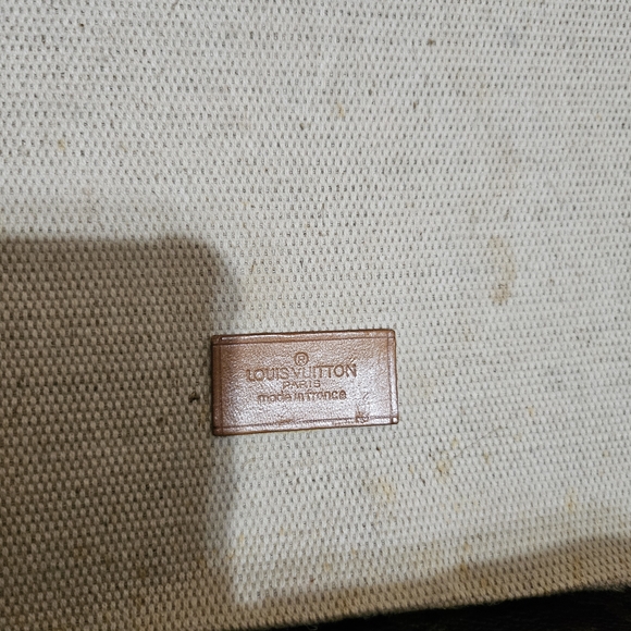 Louis Vuitton Monogram Round Travel Bag - Picture 6 of 12